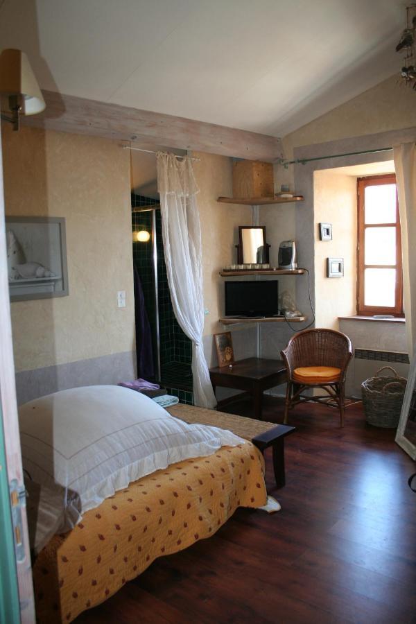 Chambre D'Hotes La Romarine Barnave Eksteriør billede